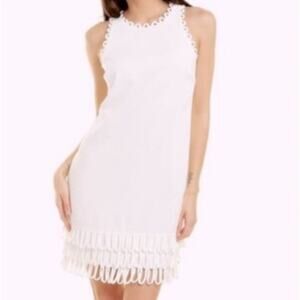 Trina Turk size 4 white seahorse woman dress